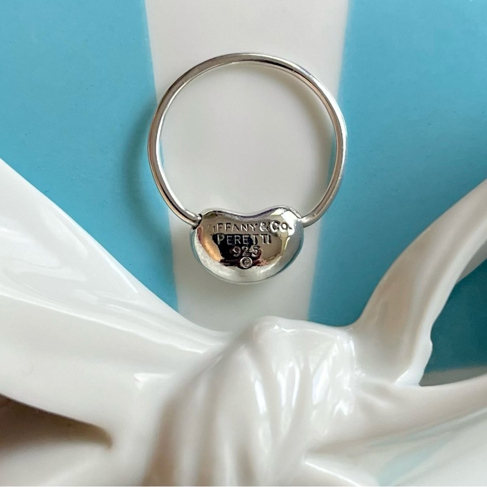 Tiffany & Co. Silver Elsa Peretti® Bean Ring - Picture 3 of 7